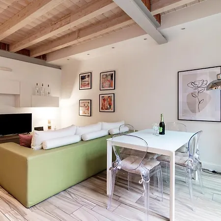 Paradise Terrace - The House Of Travelers Daire *
